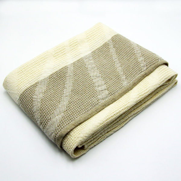 serviette drap de bain en lin lavé tissage gaufré couleur beige lin naturel lavé