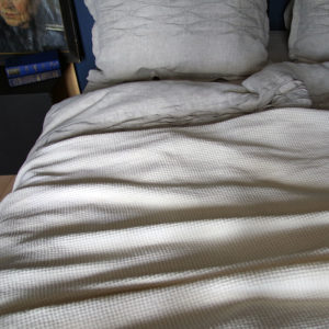 joli plaid pur lin lave couleur écru tissage nid d abeilles